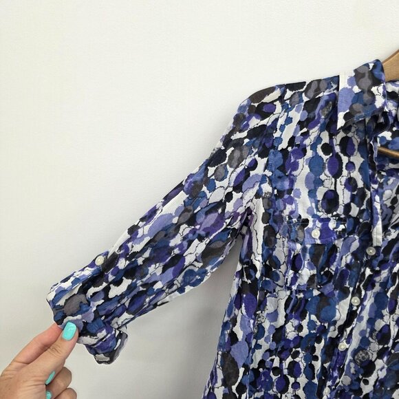 Ann Taylor Petites Blue Purple Abstract Blouse Button Front Roll Tab Size 4P - Picture 5 of 9